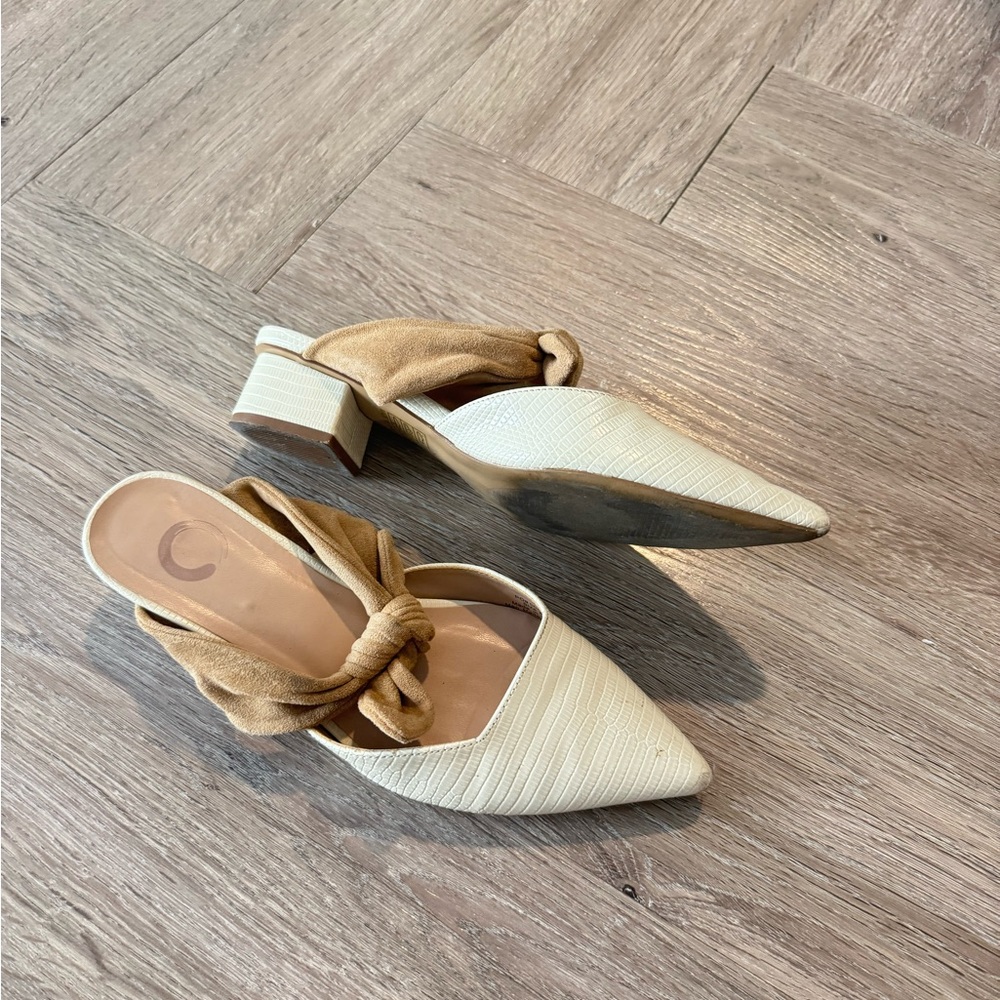Elegant Cream Mules with Bow Detail Size 6.5